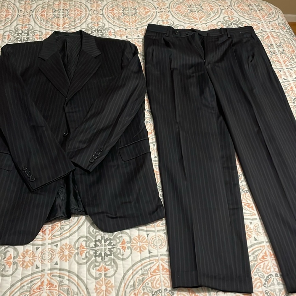 Battistoni Suit